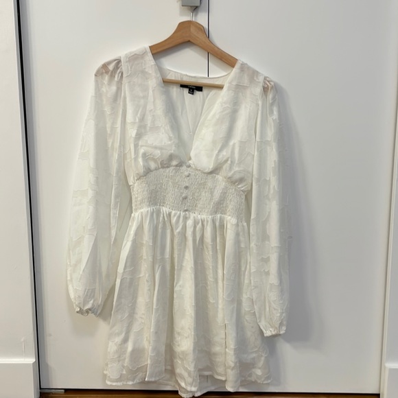 Dress - Picture 1 of 8